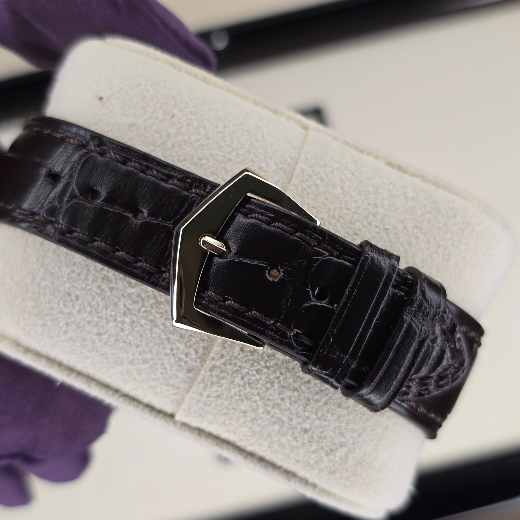 Patek Philippe Calatrava 5227R-001 clasp