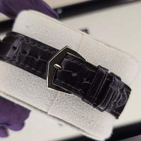 Patek Philippe Calatrava 5227R-001 clasp