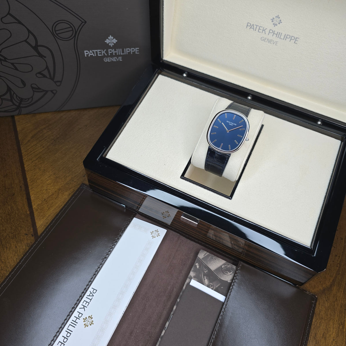 Patek Philippe Golden Ellipse 5738P-001  full set