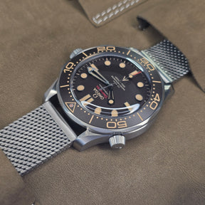 Omega Seamster Diver 300m No Time To Die side profile