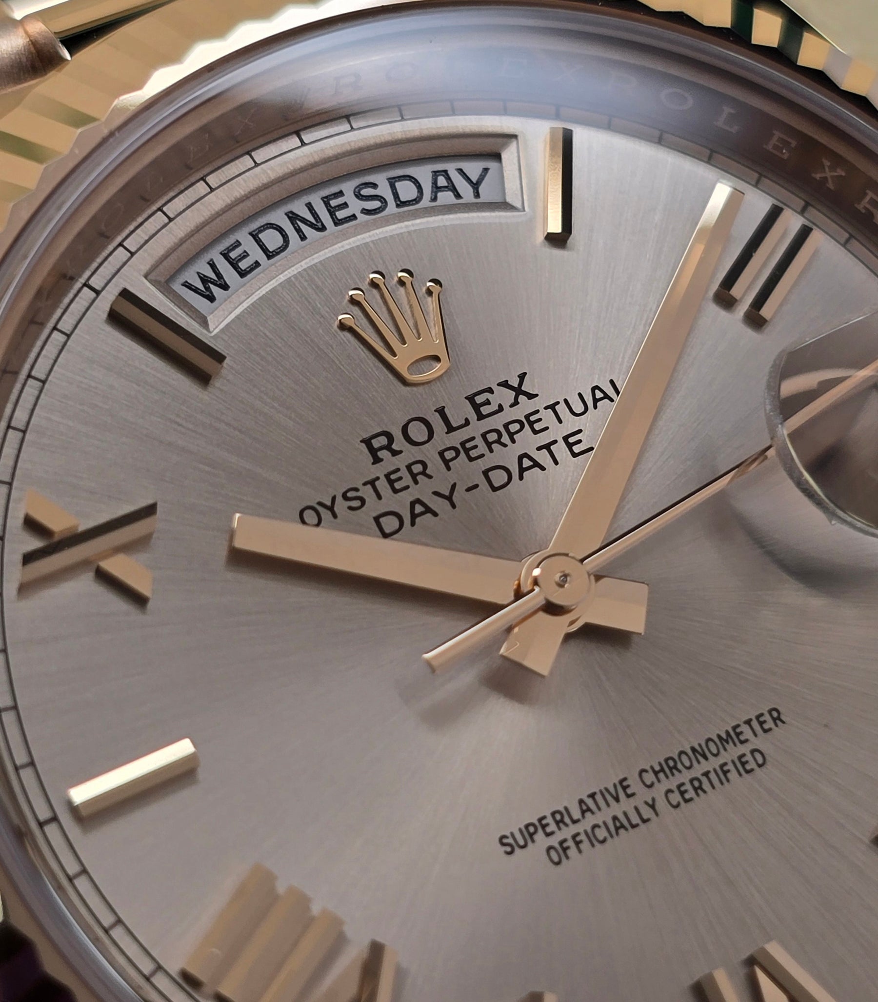 Rolex Day-Date Rose Gold Sundust 228235 dial