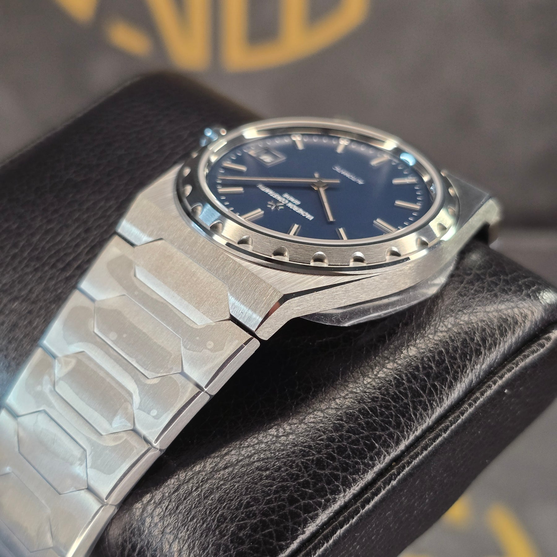 Vacheron Constantin Historiques 222 4200H/222A-B934 case, lug