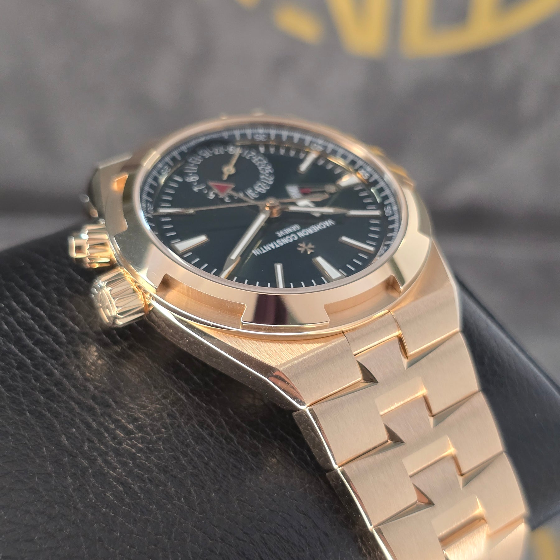 Vacheron Constantin Overseas 7920V/210R-B965 lug, braceclet