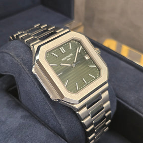 Patek Philippe Cubitus Green Dial 5821/1A-001  left side case