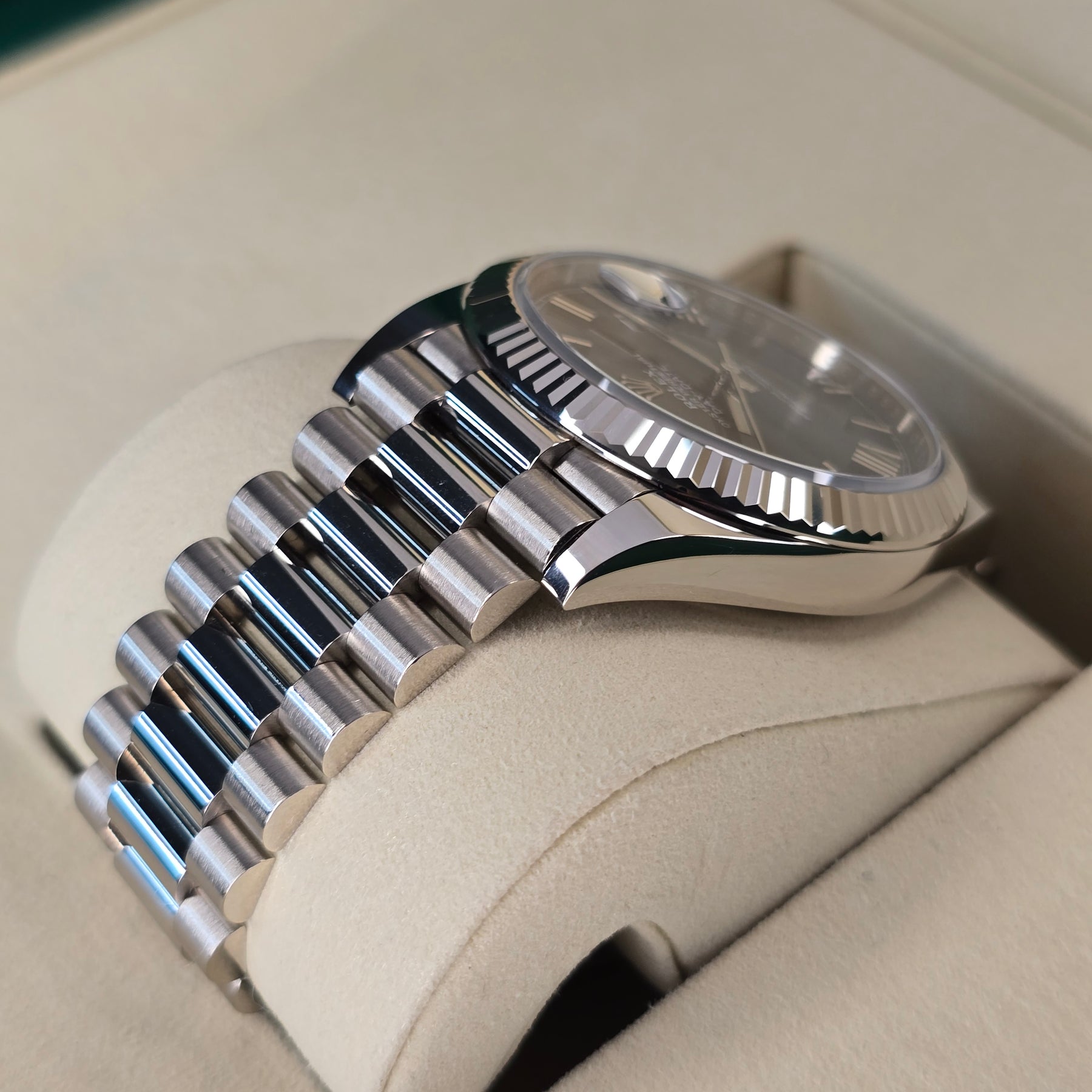 Rolex Day-Date 228239 White Gold lug, presidential bracelet