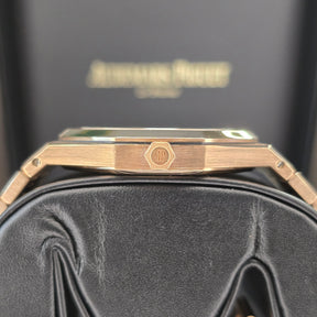 Audemars Piguet Royal Oak Jumbo 16202or crown
