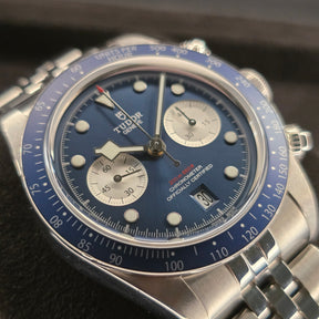 Tudor Black Bay Chrono Boutique Edition M79360B  dial