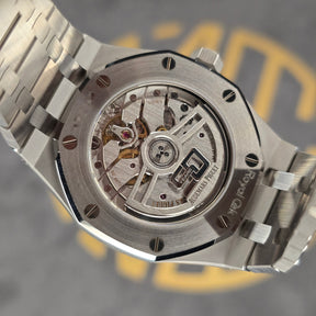 Audemars Piguet Royal Oak 15550st Grey 50th Anniversary movement