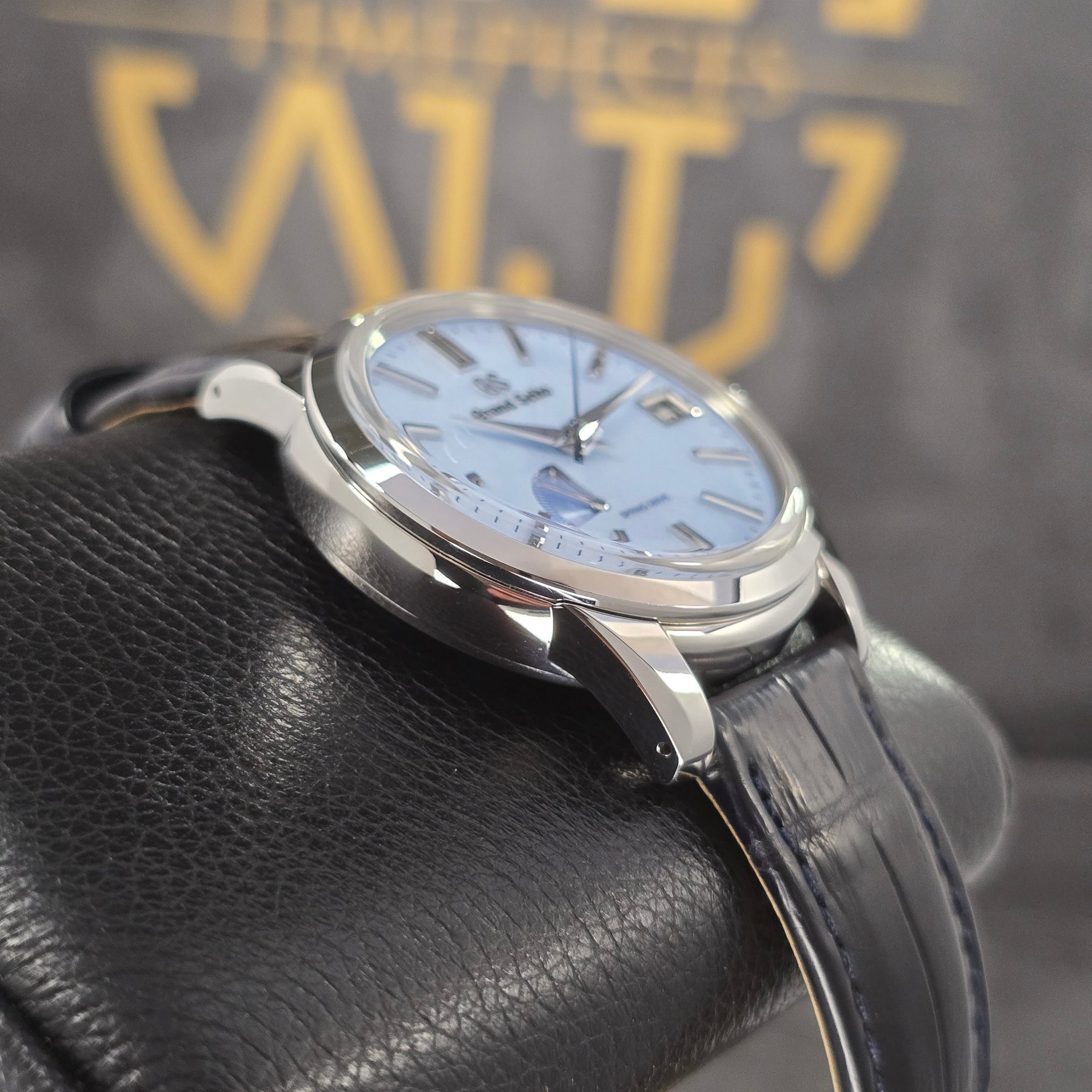 Grand Seiko Elegante SBGA407  lug, strap