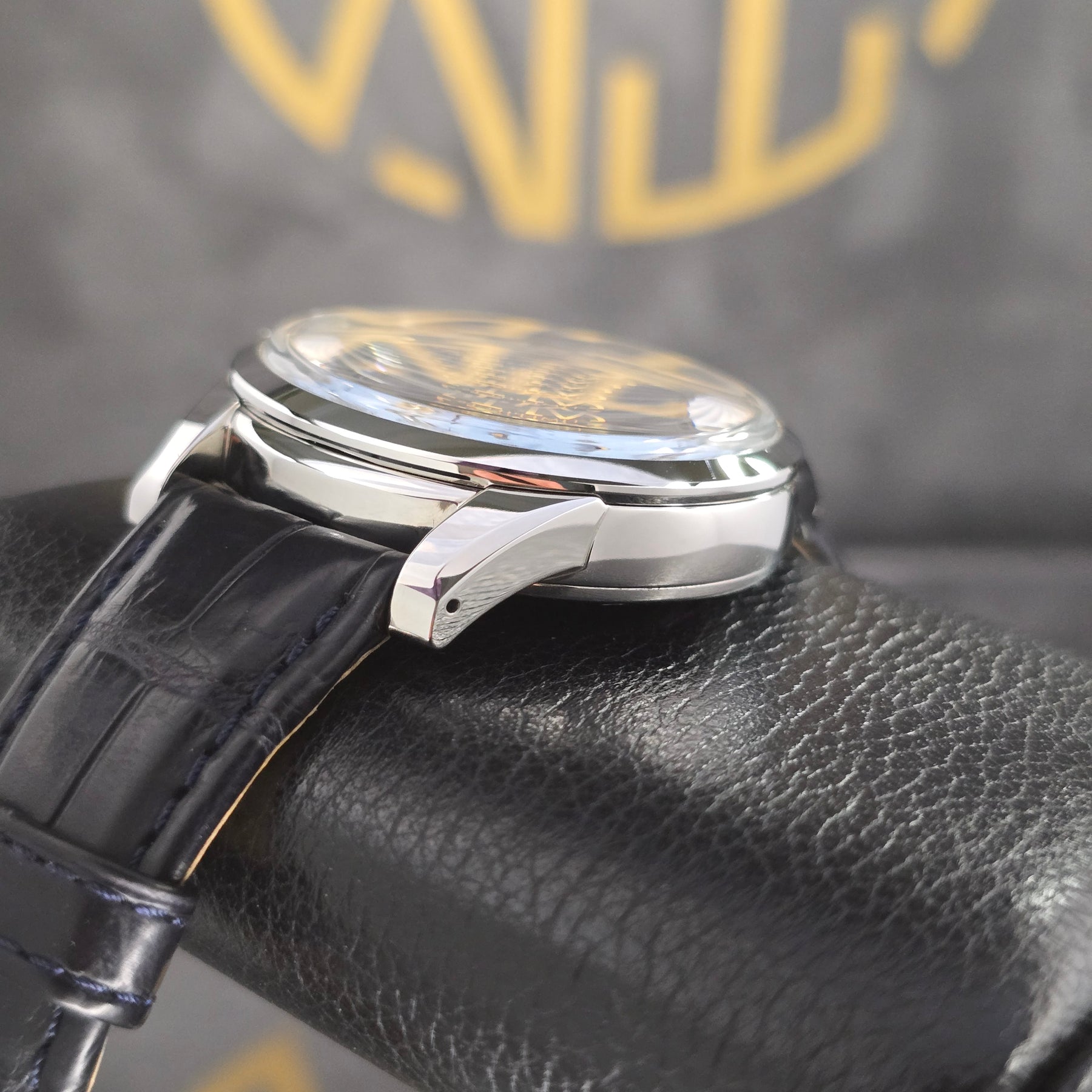 Grand Seiko Elegante SBGA407  lug, strap