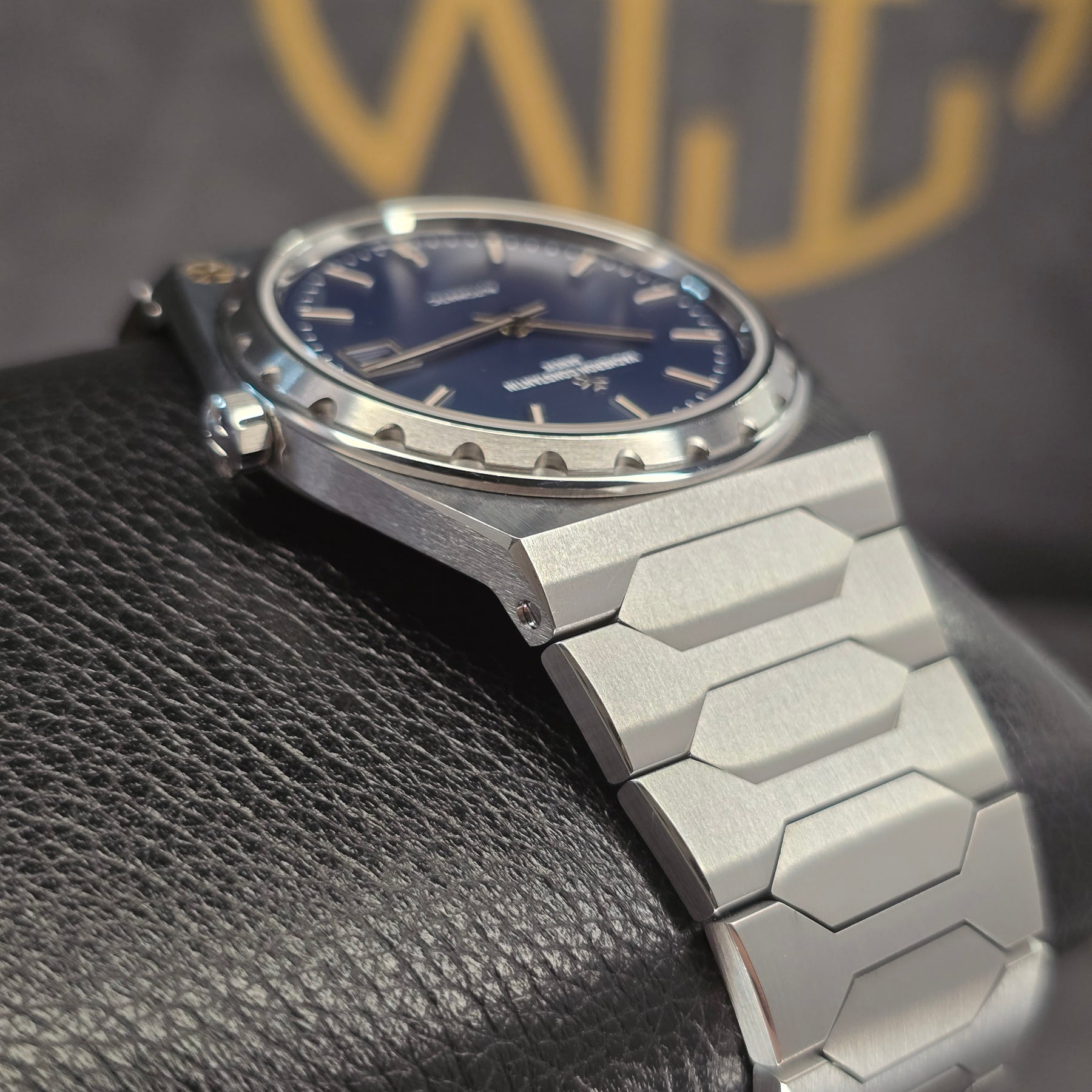 Vacheron Constantin Historiques 222 4200H/222A lug and bracelet