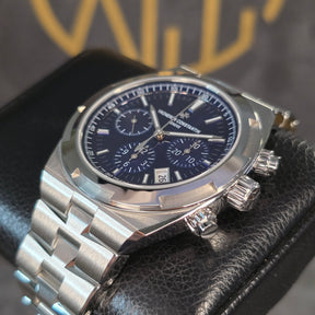 Vacheron Constantin Overseas Chrono 5520v right side case