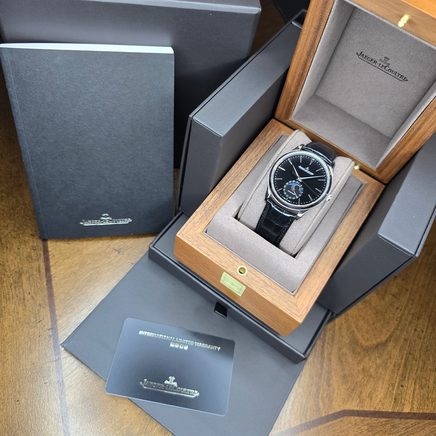 Jeager-LeCoultre Master Ultra Thin Moonphase Q1368471  full set