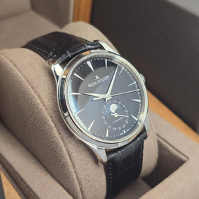 Jeager-LeCoultre Master Ultra Thin Moonphase Q1368471  left side case view