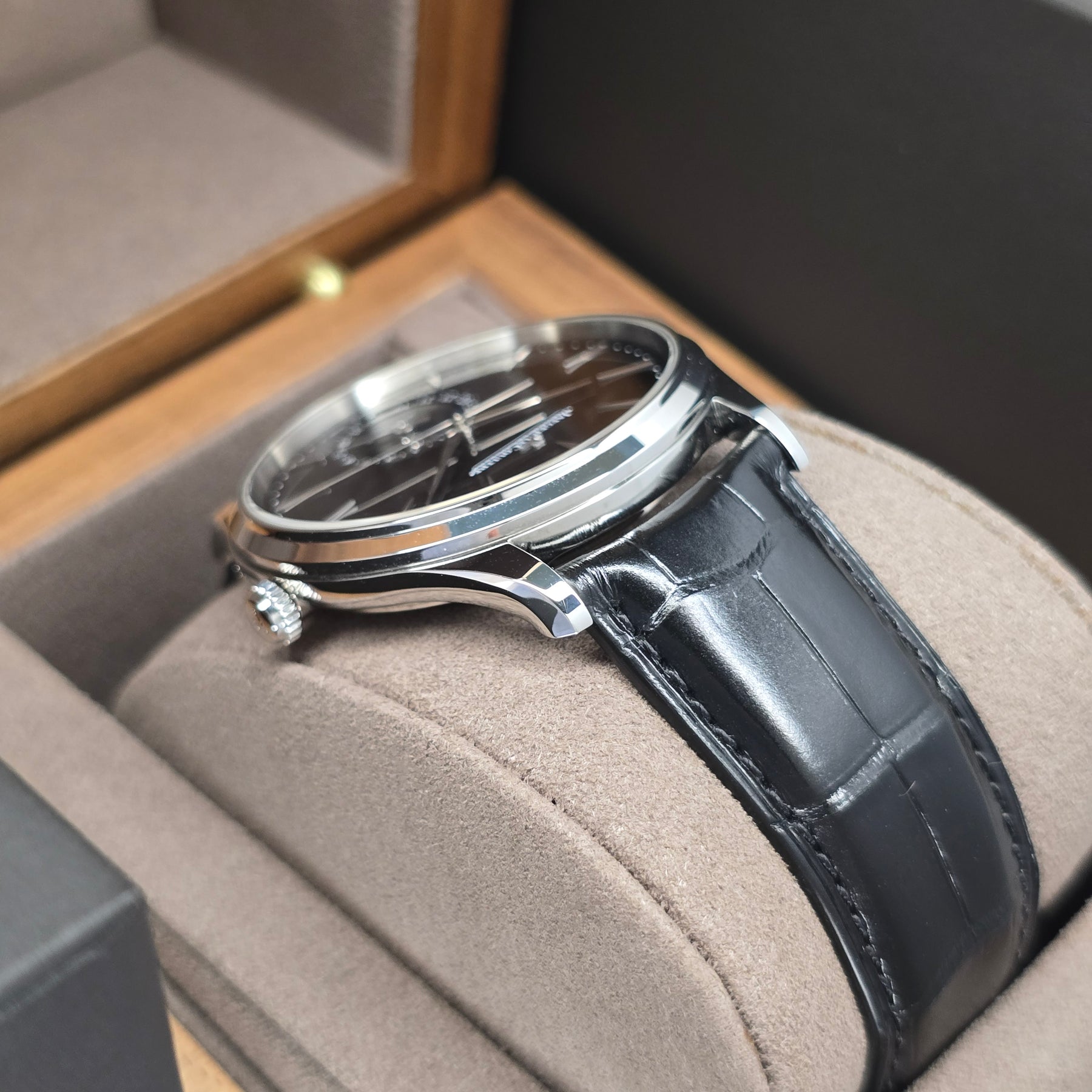 Jeager-LeCoultre Master Ultra Thin Moonphase Q1368471  lug and strap