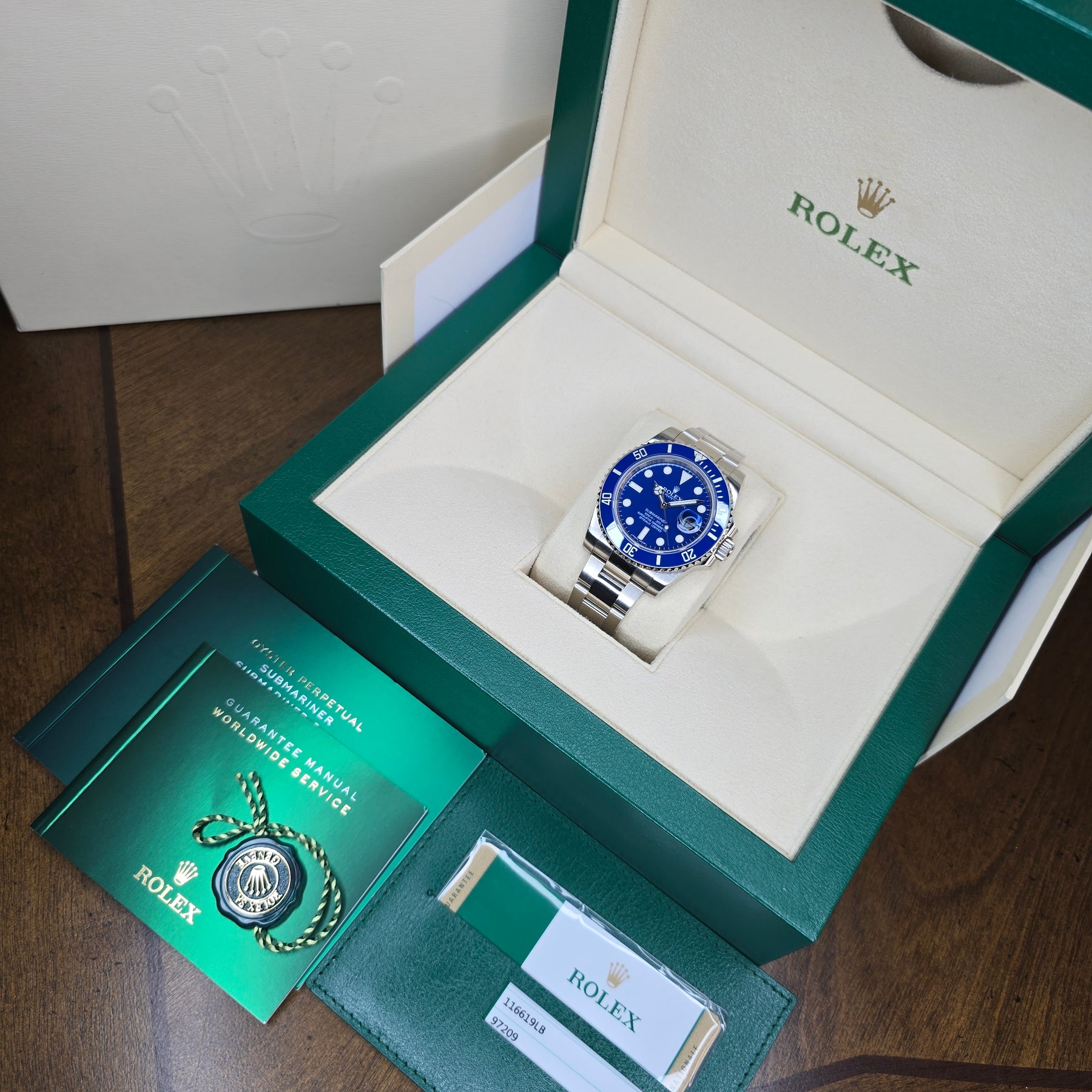 Rolex Submariner Date Smurf 116619LB  full set