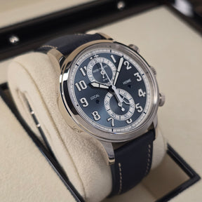 Patek Philippe Calatrava Pilot Travel Time 5924G left side case