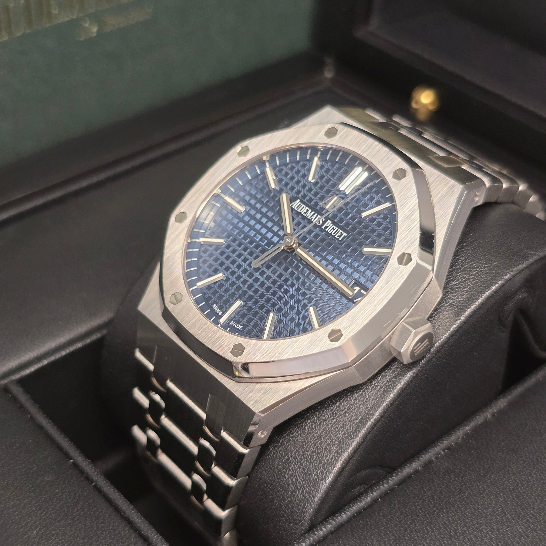 Audemars Piguet Royal Oak Blue Dial 15500st 41mm