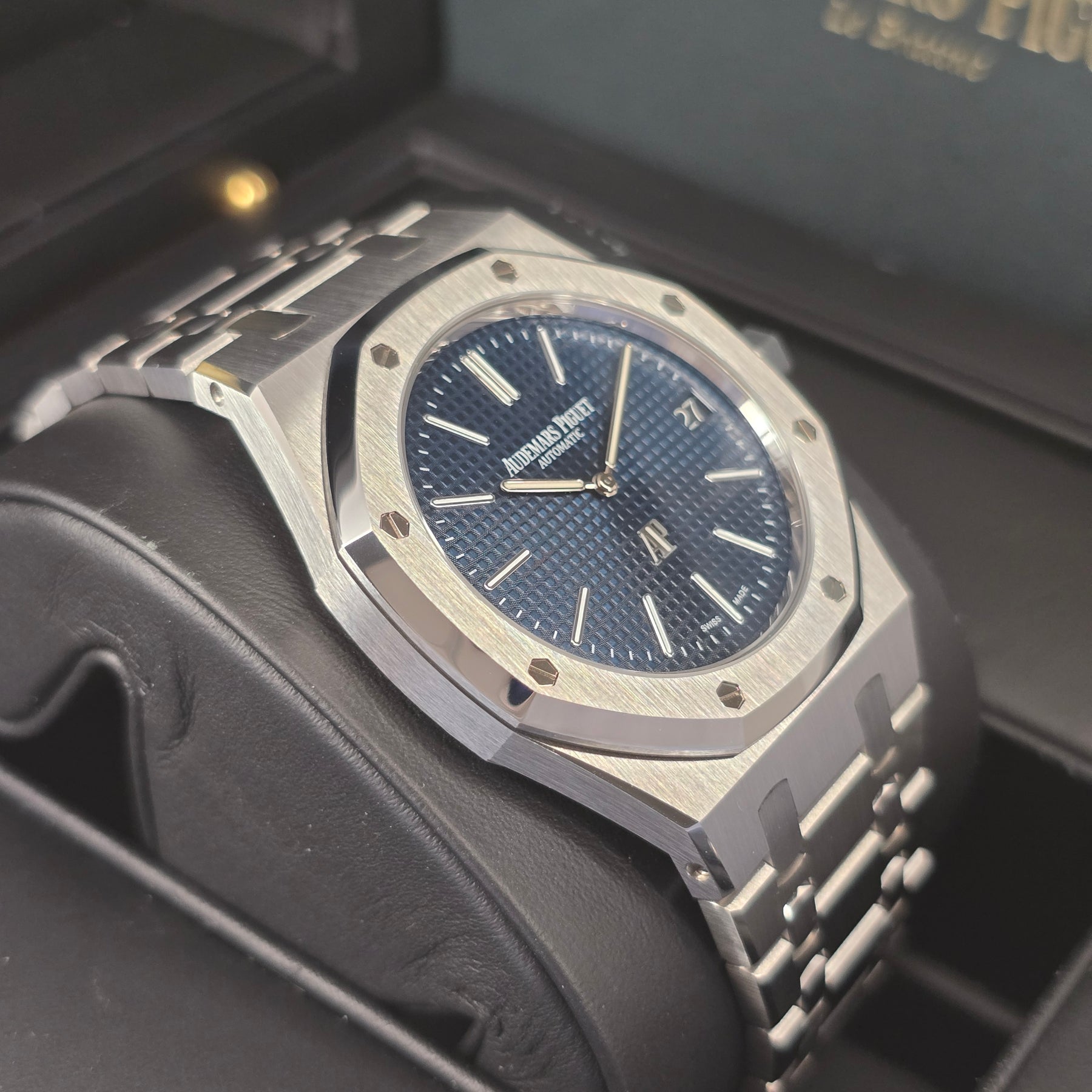 Audemars Piguet Royal Oak Jumbo Extra-Thin 16202st right side case