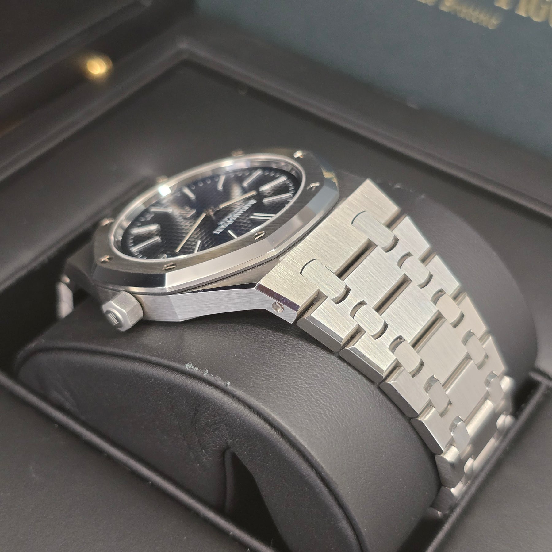 Audemars Piguet Royal Oak Jumbo Extra-Thin 16202st lug, bracelet
