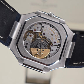 Patek Philippe Cubitus 5822P Moonphase movement