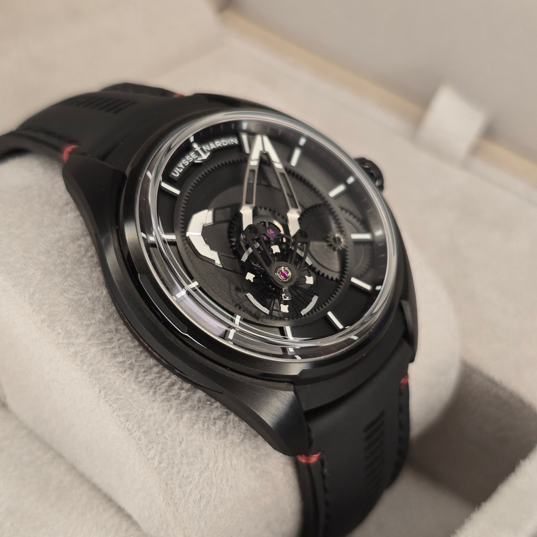 Ulysse Nardin Freak X  2303-270.1/BLACK left side case
