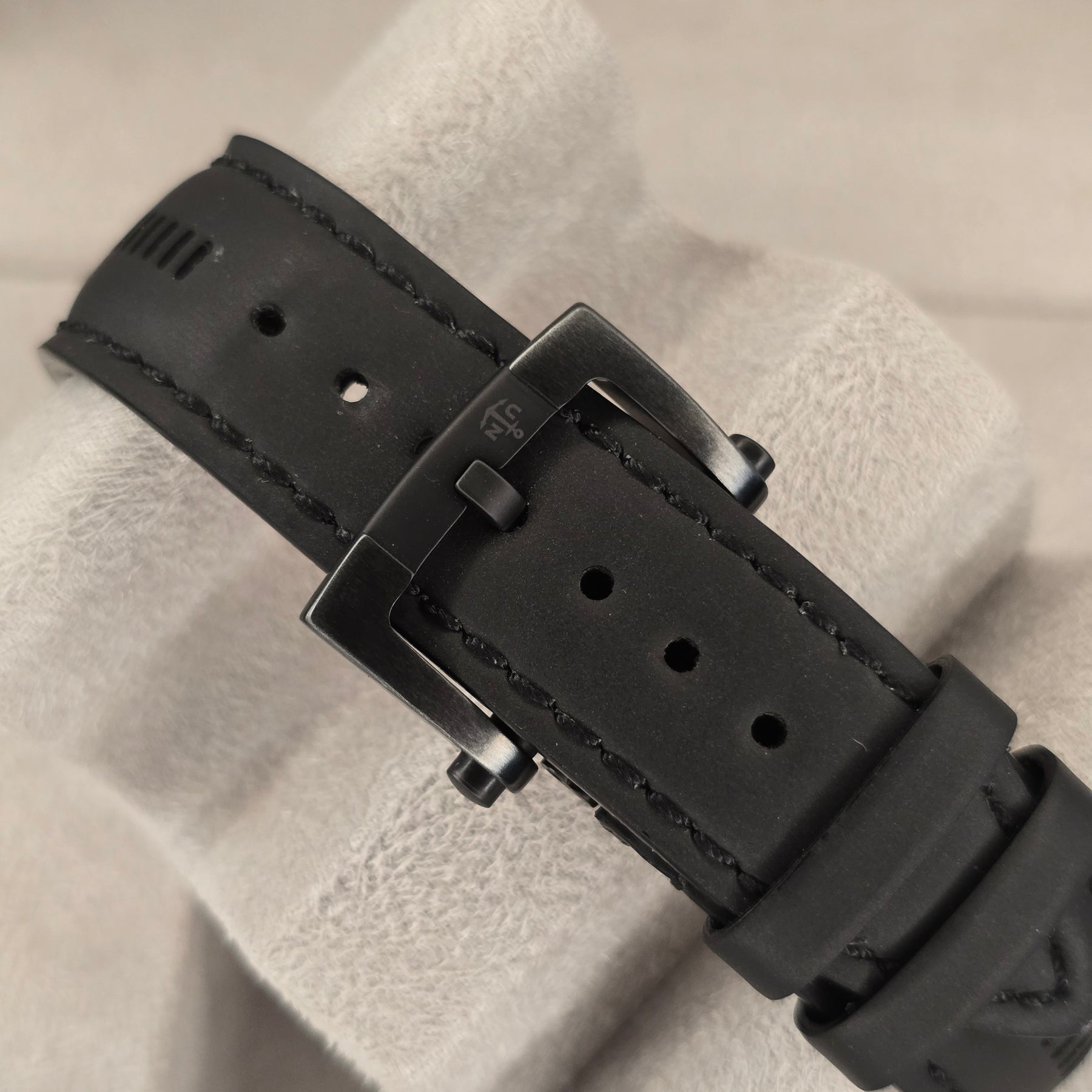 Ulysse Nardin Freak X  2303-270.1/BLACK clasp and strap