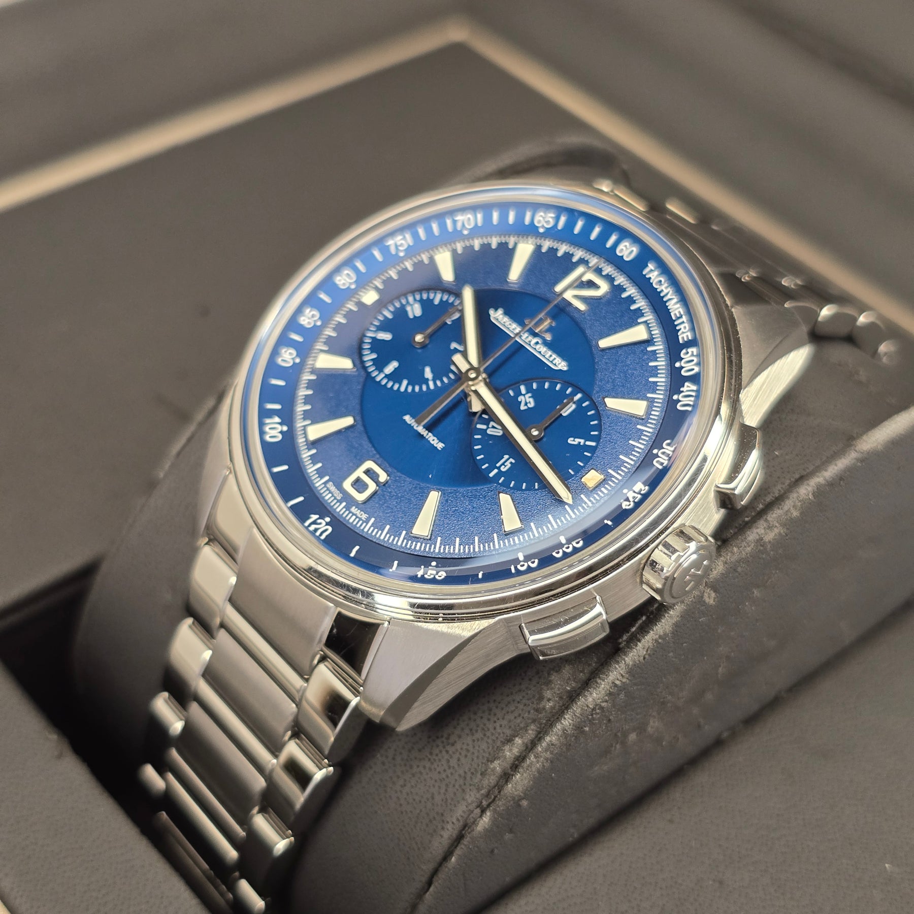 Jeager-LeCoultre Polaris Chronograph Q9028180 right side case