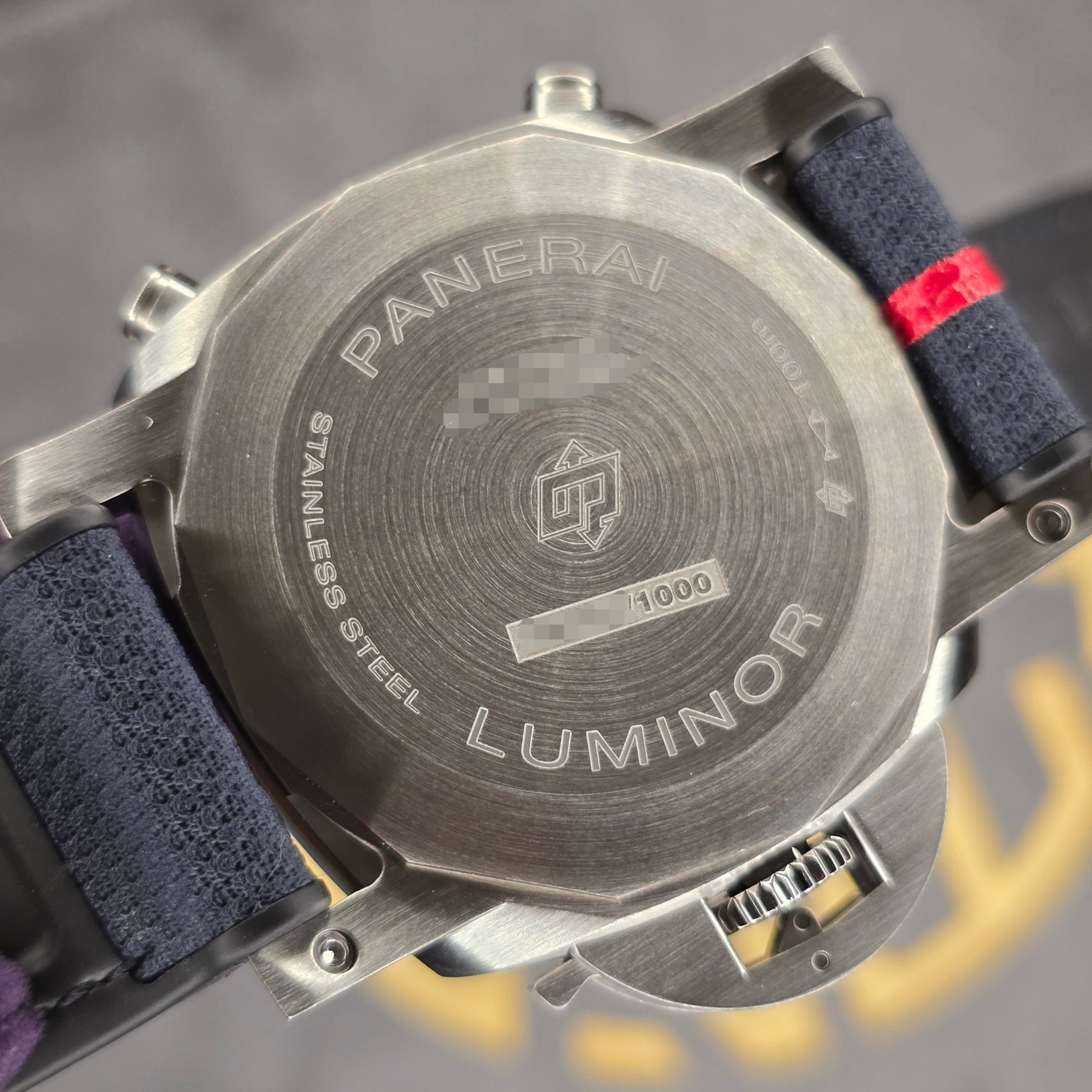 Panerai Luminor Luna Rossa PAM01303  caseback