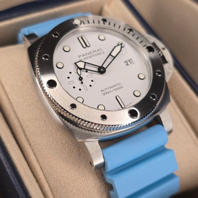 Panerai  Submersible PAM01226 Quaranta Quattro Bianco left side case