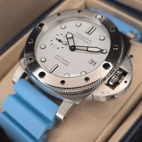 Panerai  Submersible PAM01226 Quaranta Quattro Bianco right side case