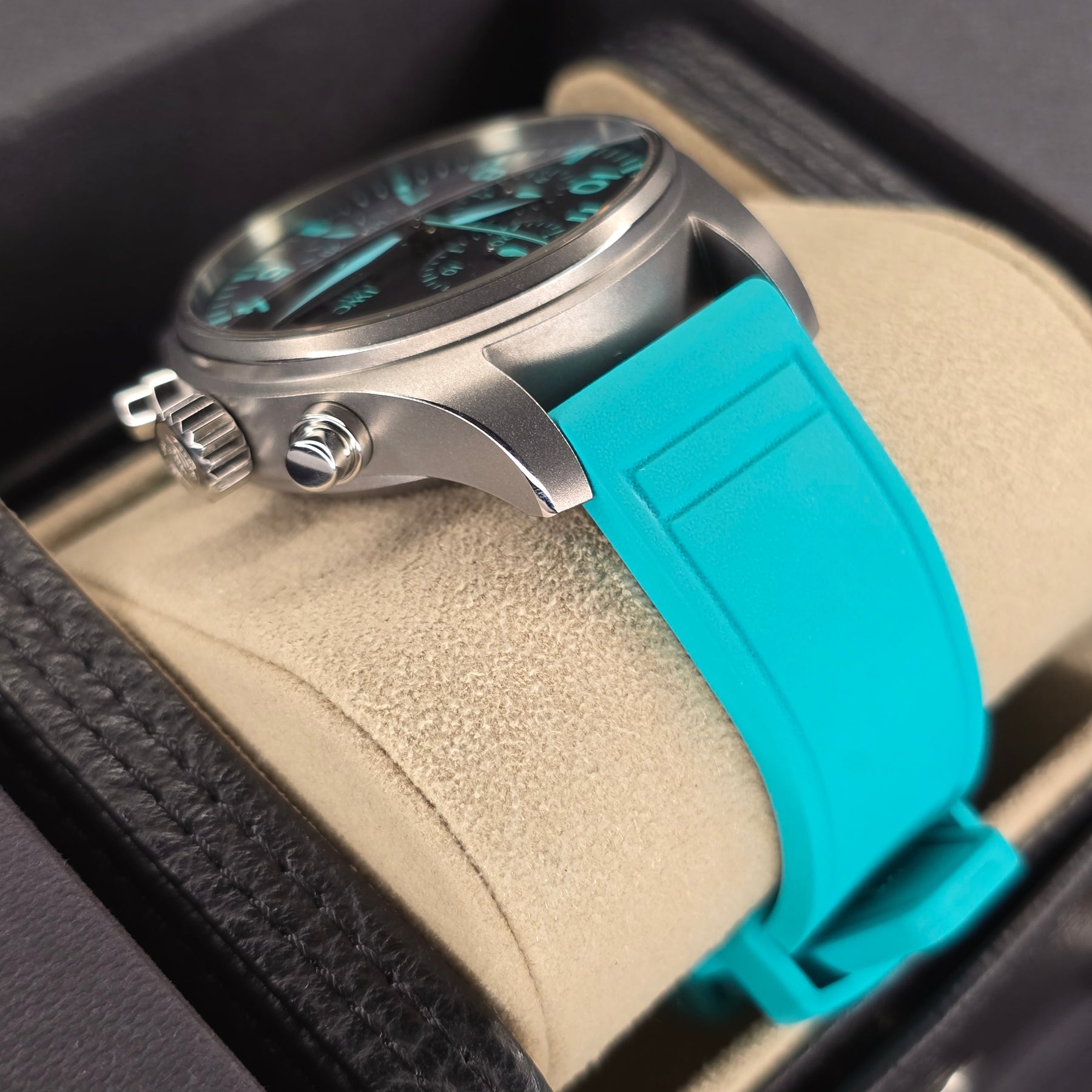 IWC Pilot's Mark XX IW388114 AMG Petronas Formula One lug, strap
