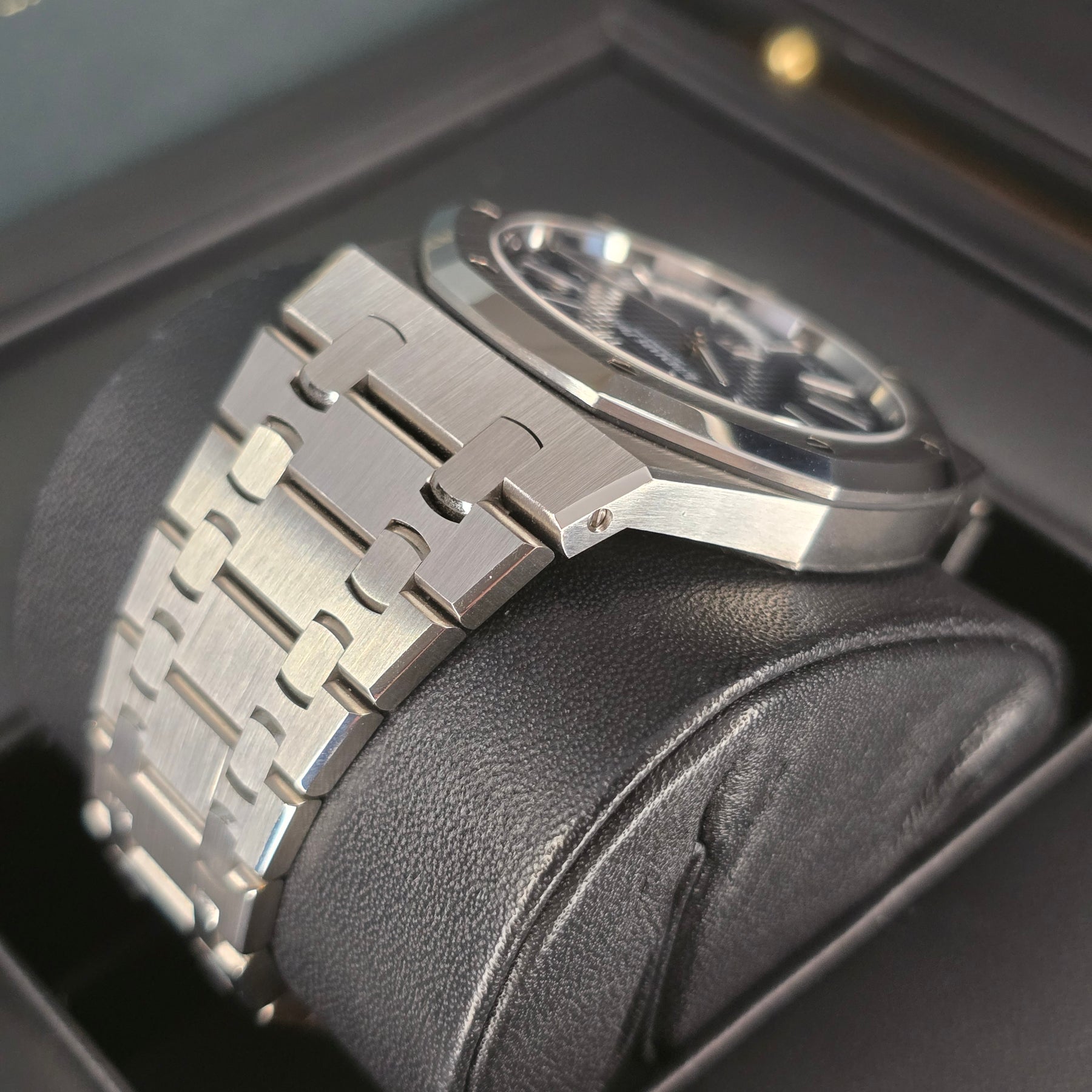 Audemars Piguet Royal Oak Jumbo  Extra Thin 15202st lug bracelet
