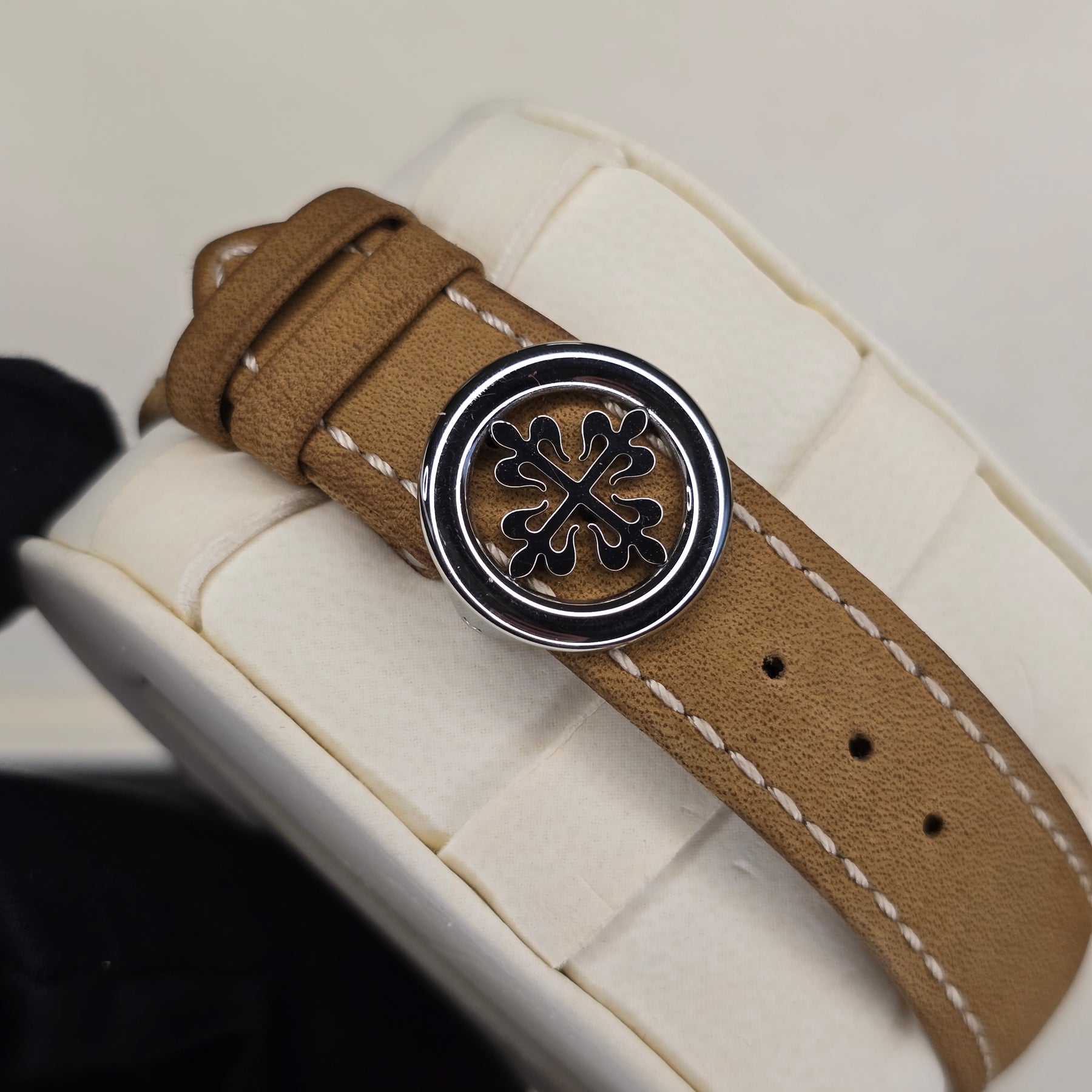 Patek Philippe Complications 5935A Flyback clasp