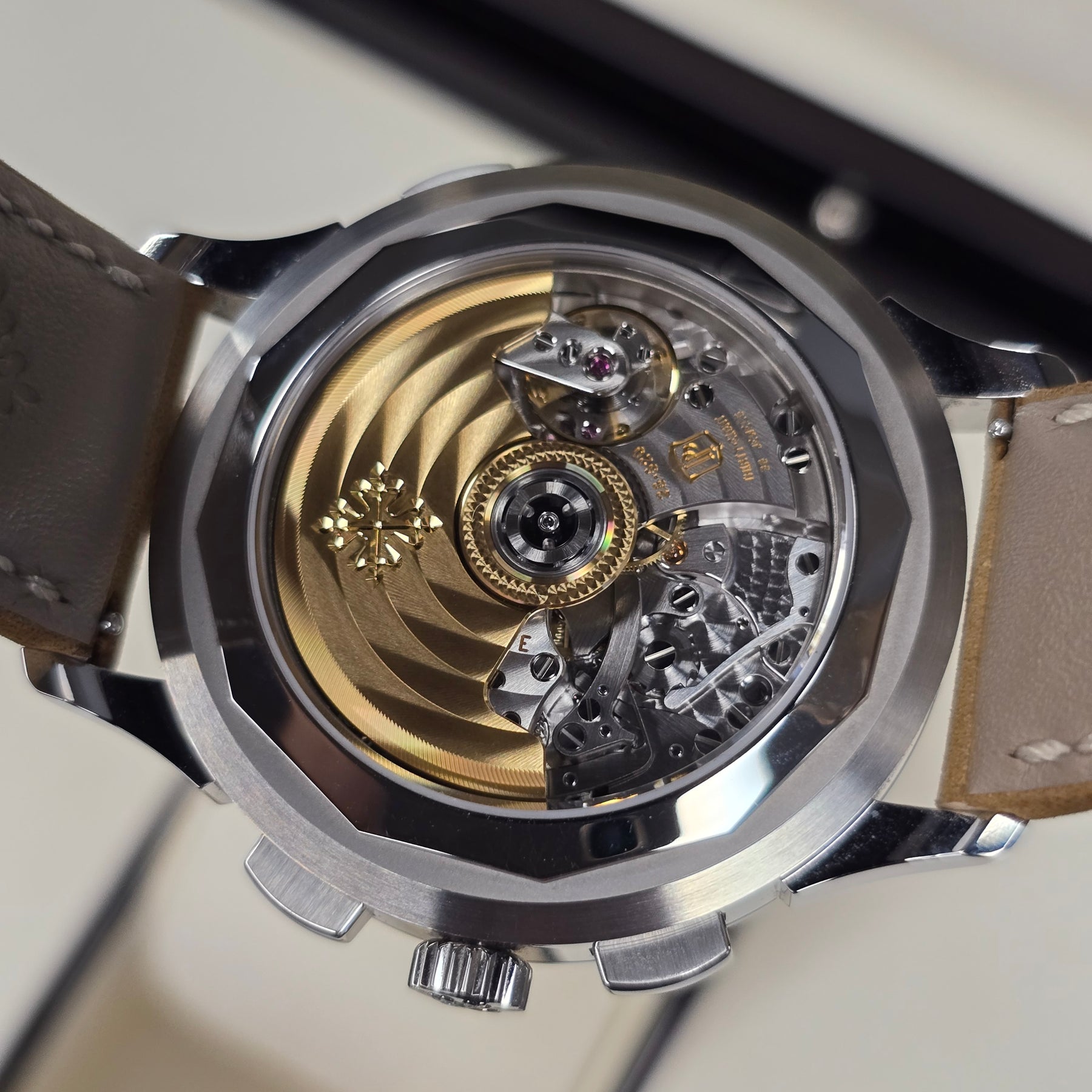 Patek Philippe Complications 5935A Flyback movement