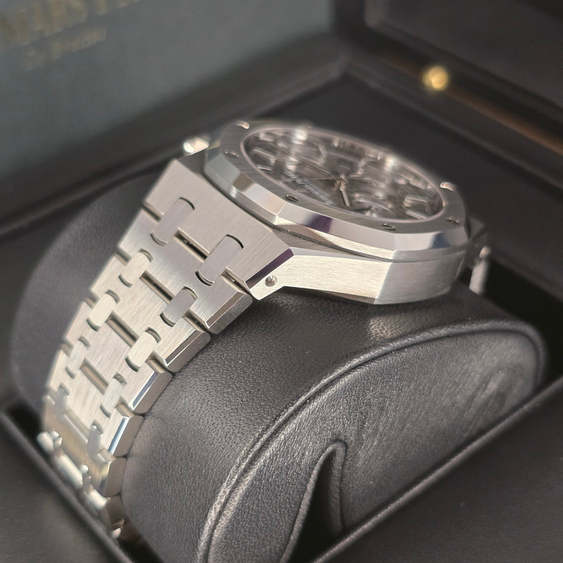 Audemars Piguet Royal Oak 36315st Chrono case, lug