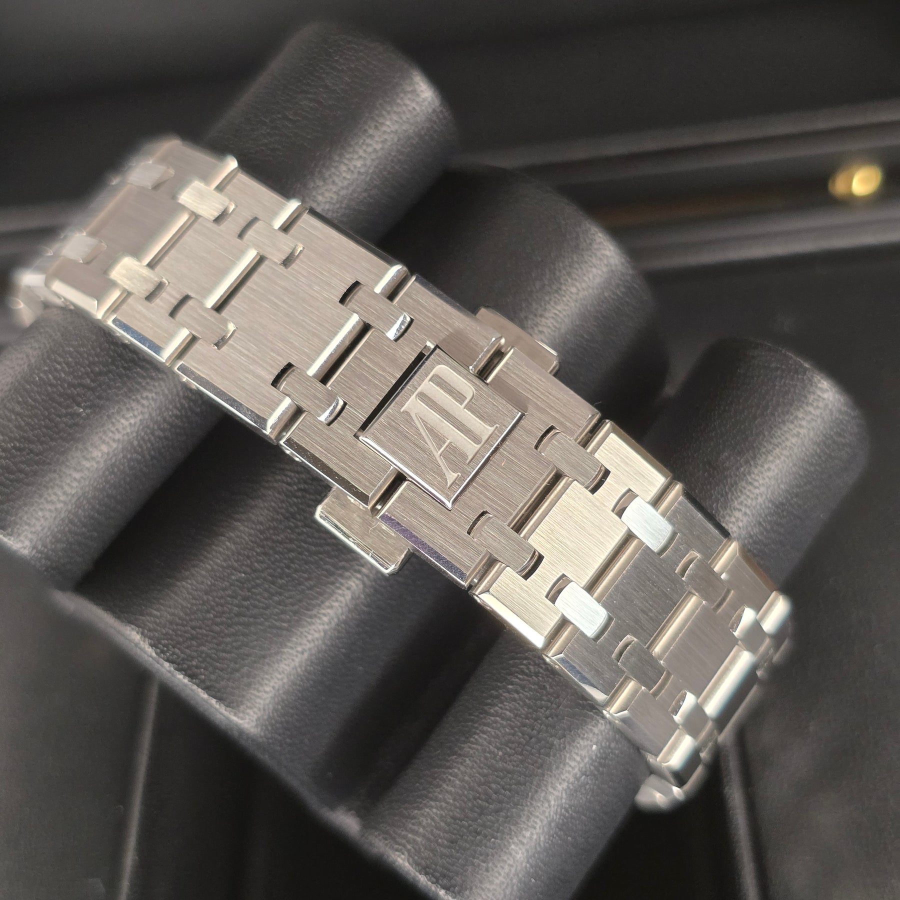 Audemars Piguet Royal Oak 36315st Chrono clasp