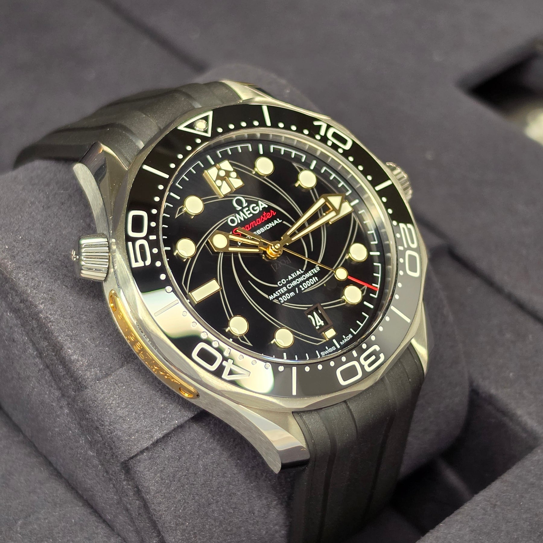 Omega Seamaster 300 James Bond 50th Anniversary 210.22.42.20.01.004 left side case