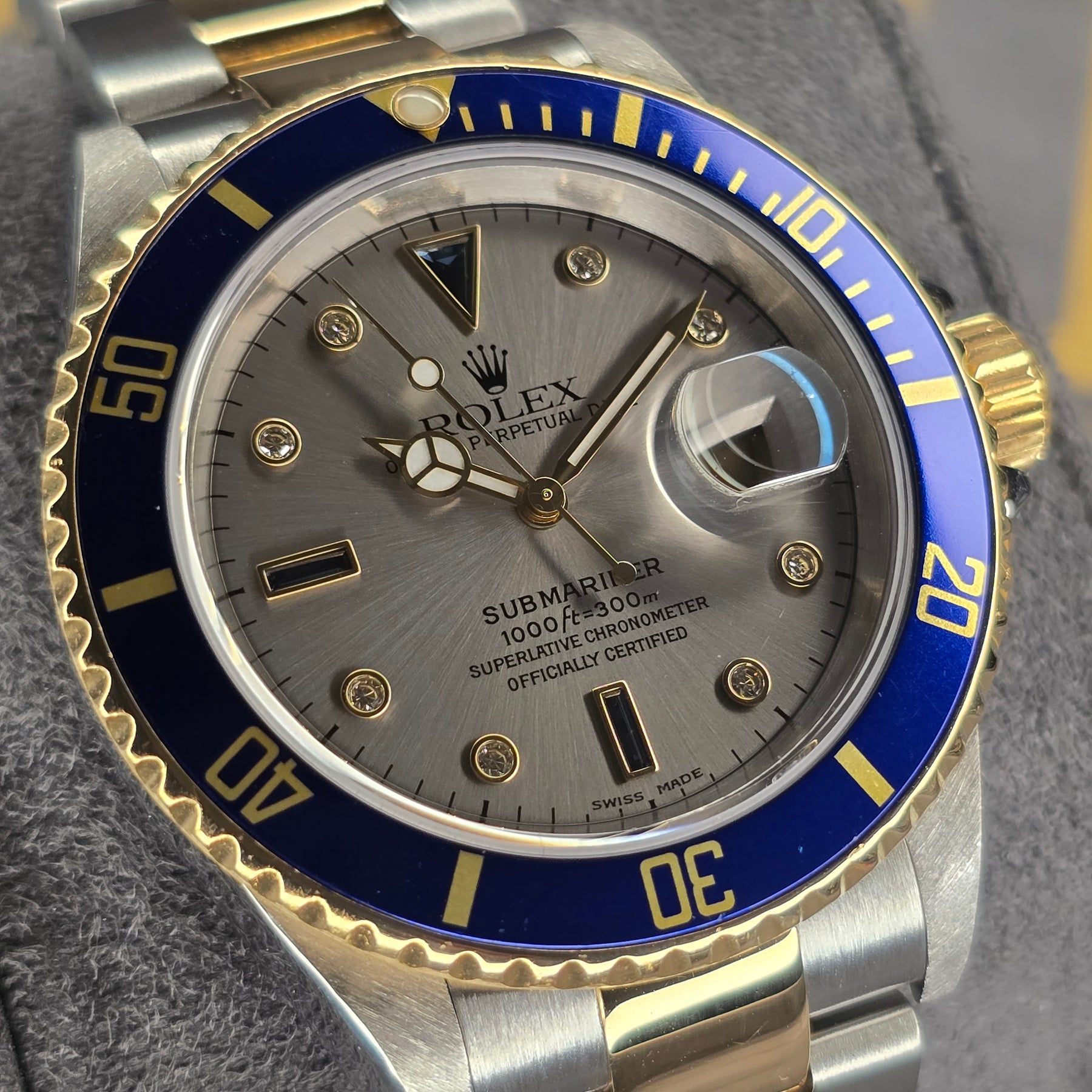 Rolex Submariner Date 16613 Serti dial