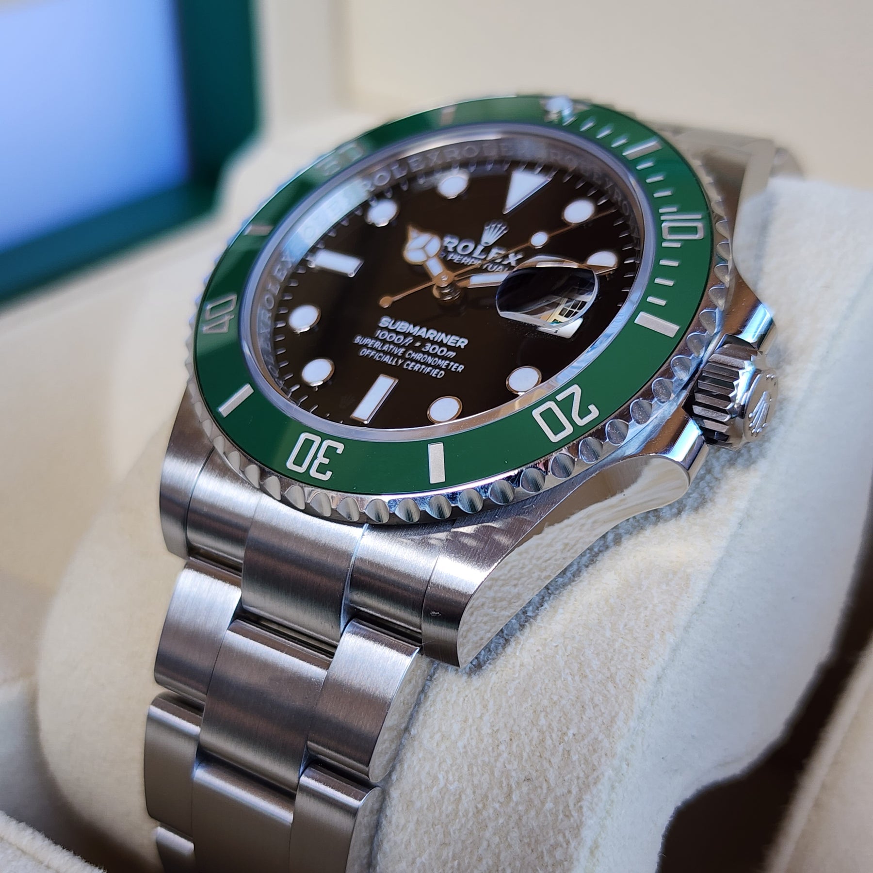 Rolex Submariner Date The Hulk Green Dial & Green Bezel 116610LV | Da Vinci Fine Jewelry, Inc.